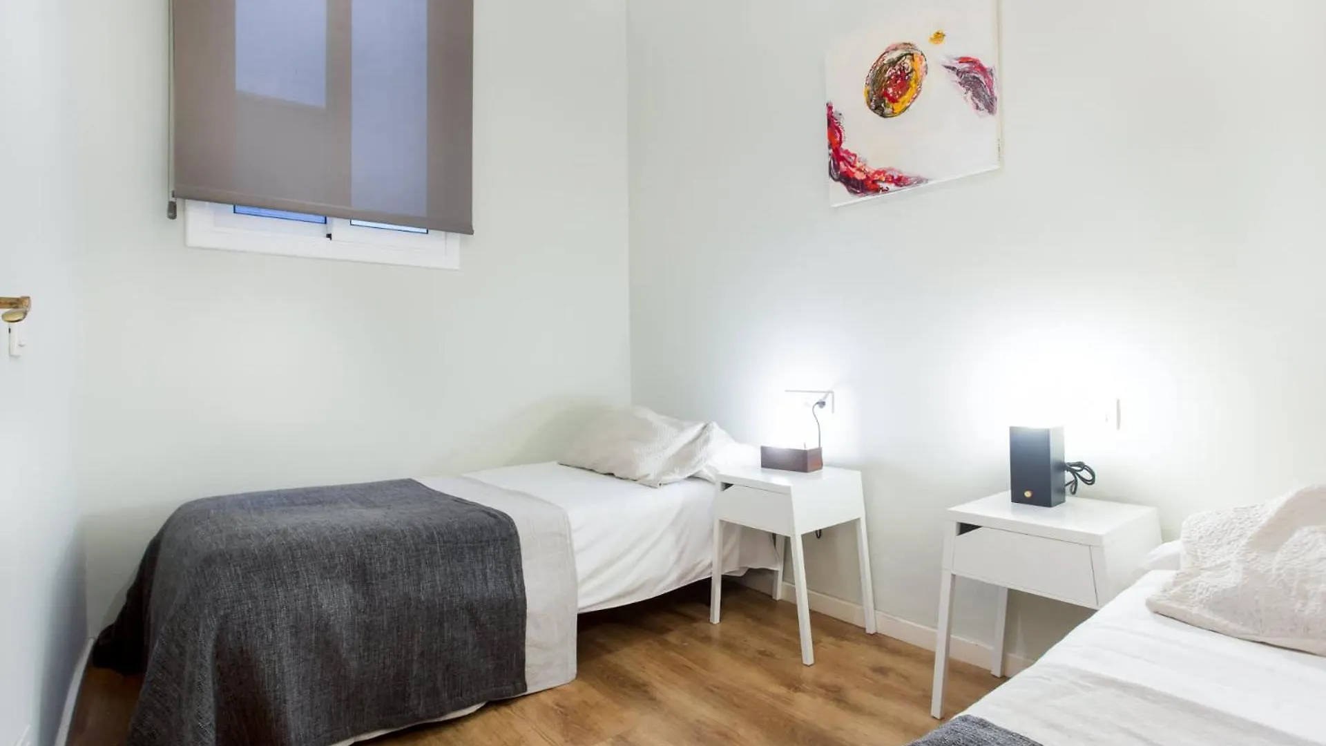 4Bedroom Apart With Balcony In Las Ramblas 1 1 Barcelona Apartment