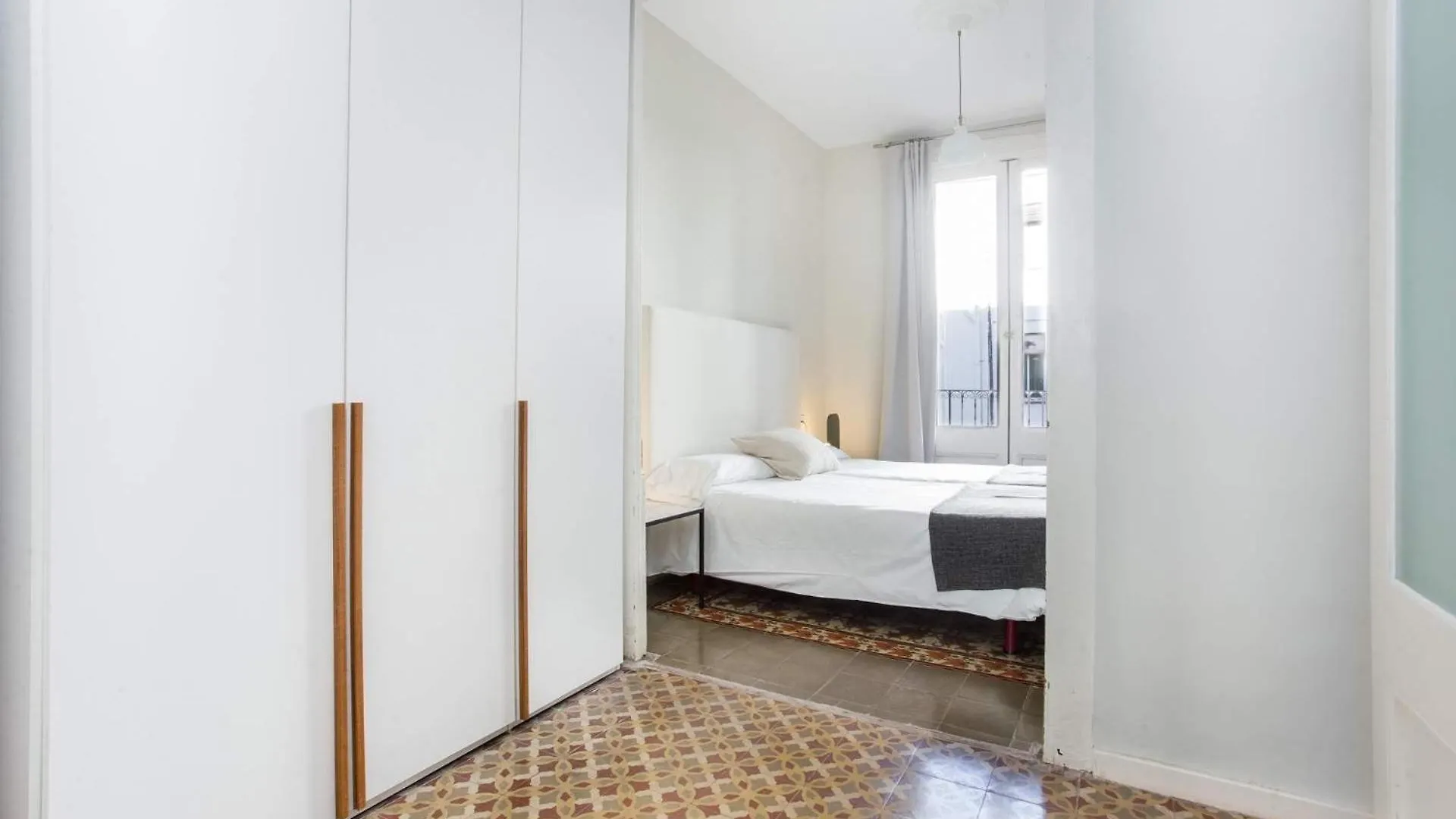 4Bedroom Apart With Balcony In Las Ramblas 1 1 Barcelona 0*,